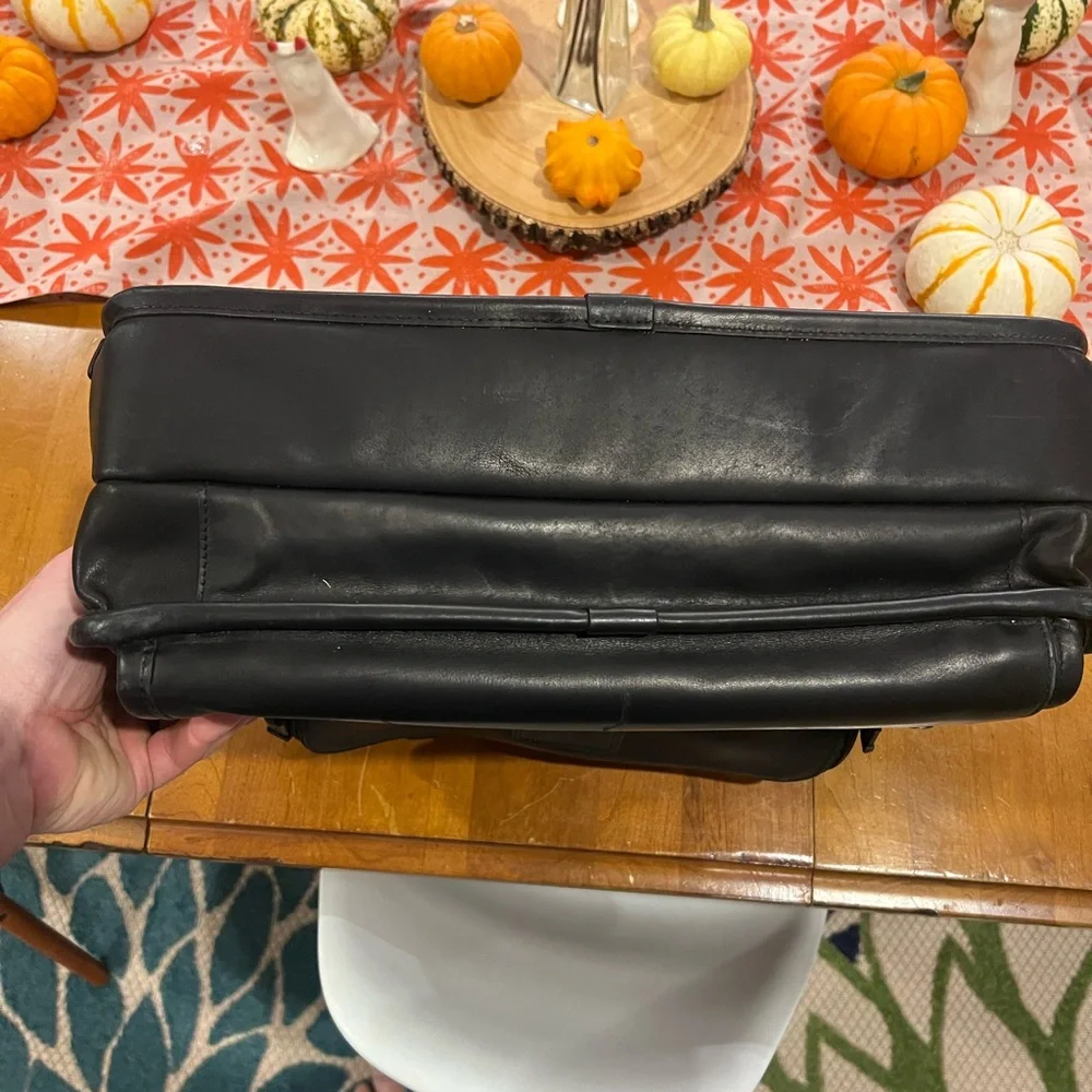 Tumi Black Leather Men's Business Briefcase